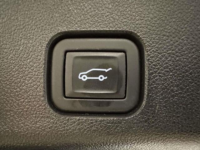 2024 Chevrolet Traverse LS
