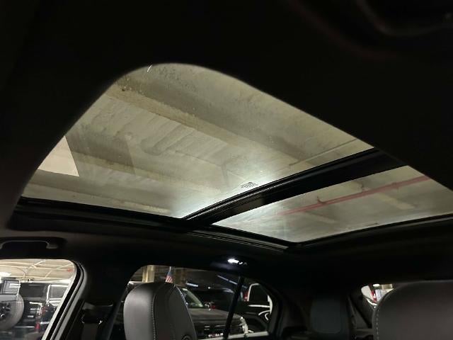 2023 Cadillac XT4 AWD Premium Luxury