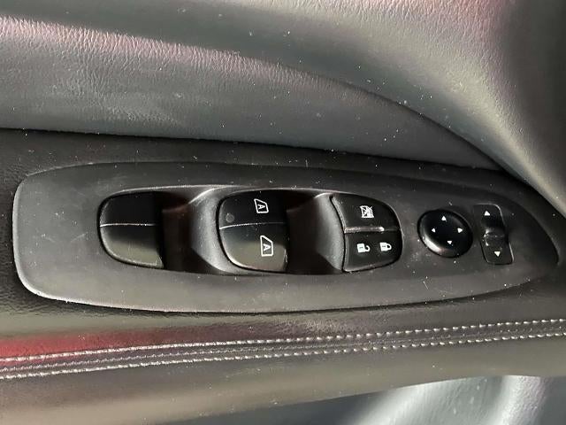 2020 Nissan Pathfinder SL 4WD
