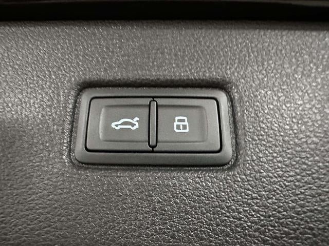 2025 Audi Q7 Premium Plus 45 TFSI quattro Tiptronic